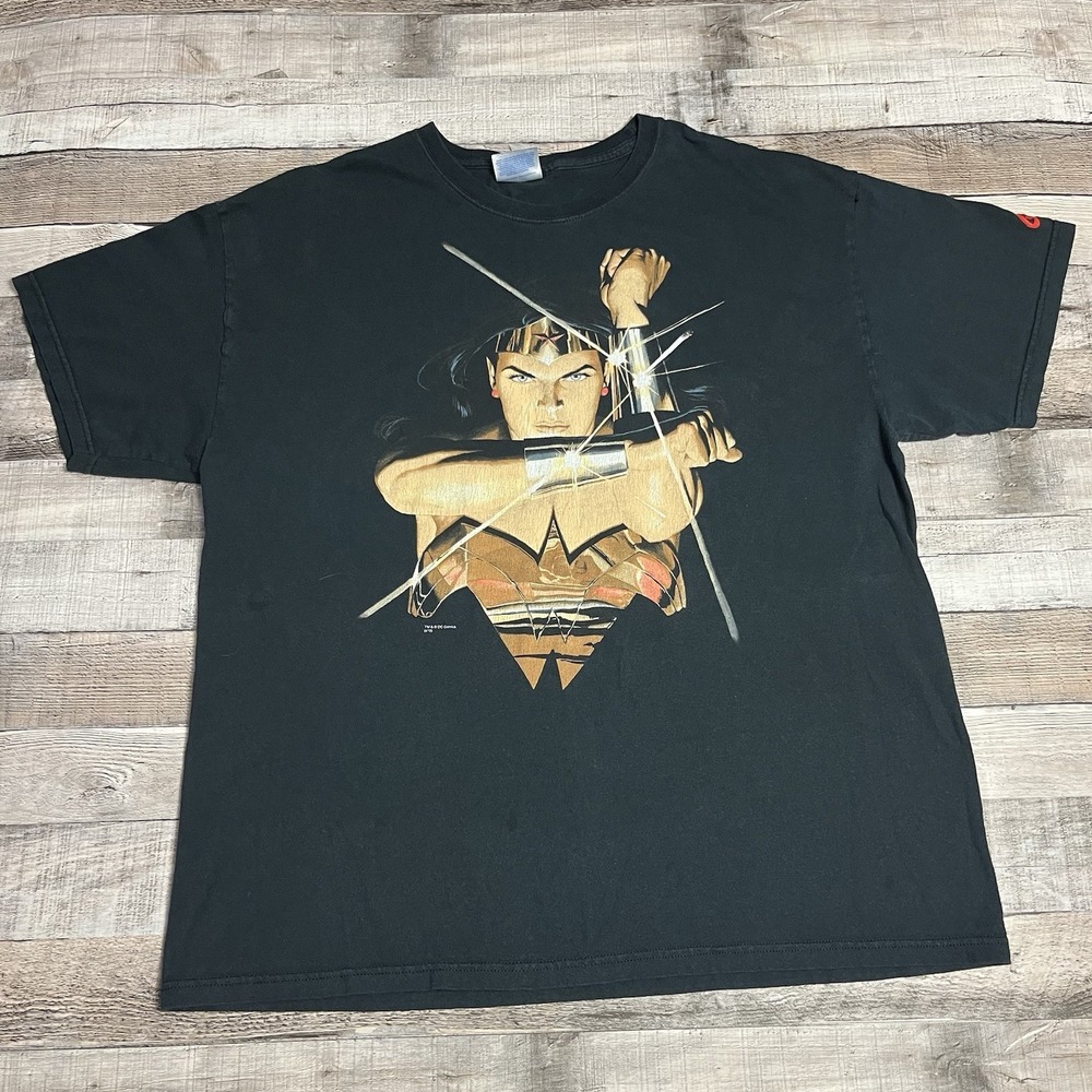Wonder Woman Shirt Size XL Black Vintage Graffiti Superhero Tee